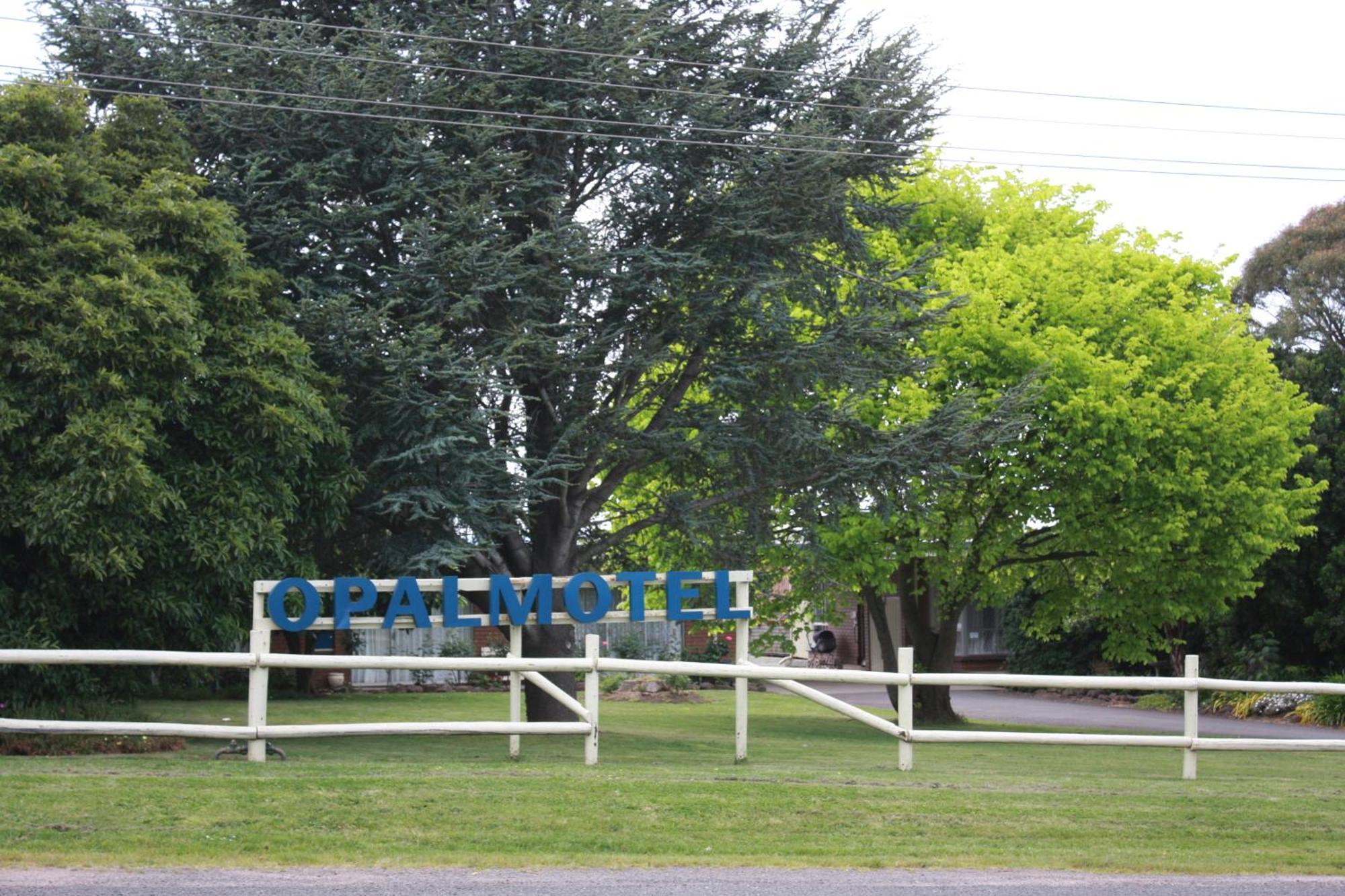 Leongatha オパル モテルモーテル エクステリア 写真